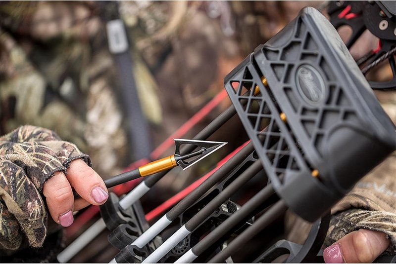 NAP Hellrazor Broadhead Set - Solid Steel Fixed Blade for Big Game Hunting | 3 Pieces