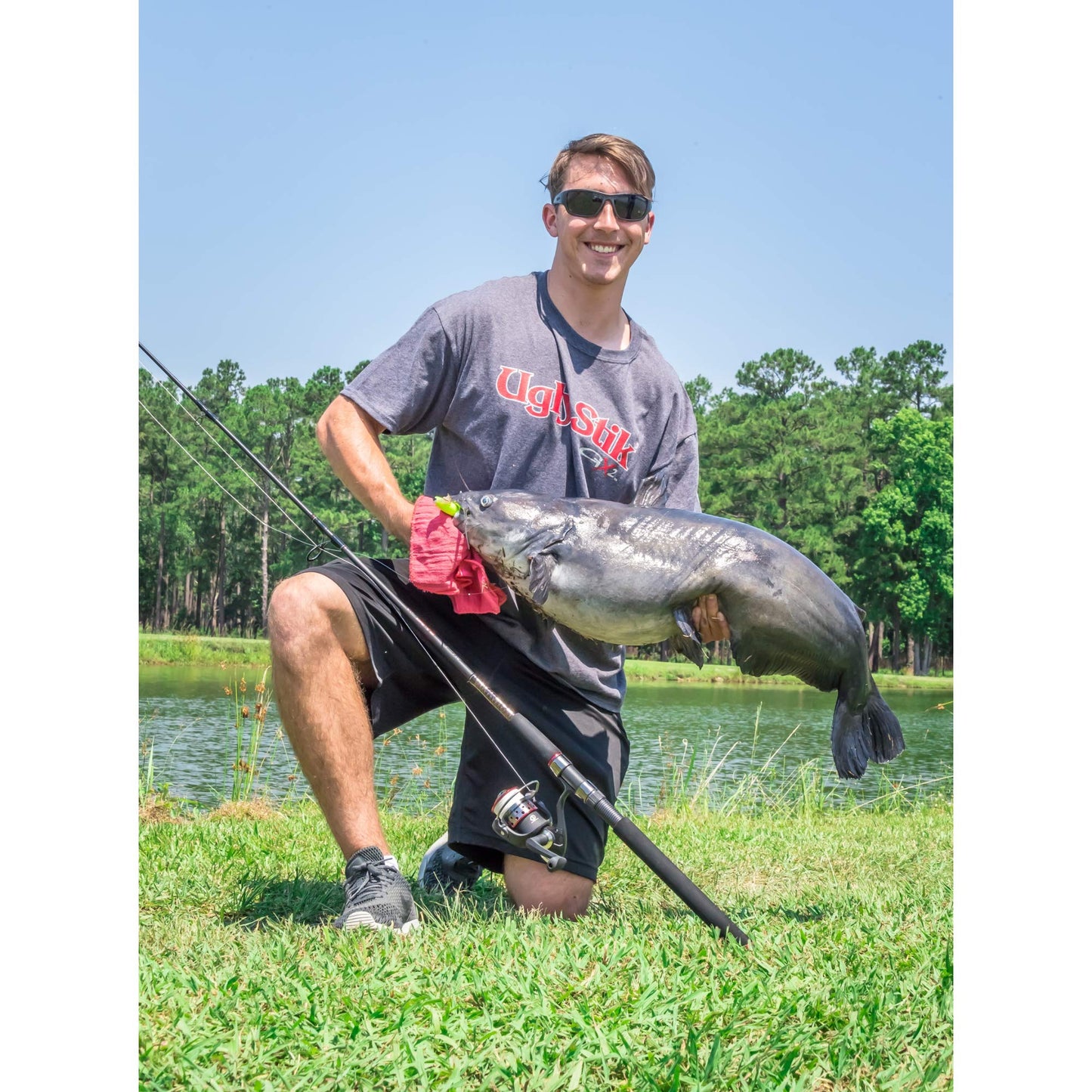 Ugly Stik 7’ GX2 Spinning Fishing Rod and Reel Spinning Combo, Ugly Tech Construction with Clear Tip Design, 7’ 1-Piece Rod