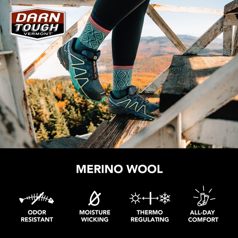 Darn Tough Women's Northwoods Micro Crew Lightweight Hiking Sock (5013) - Cranberry, Small