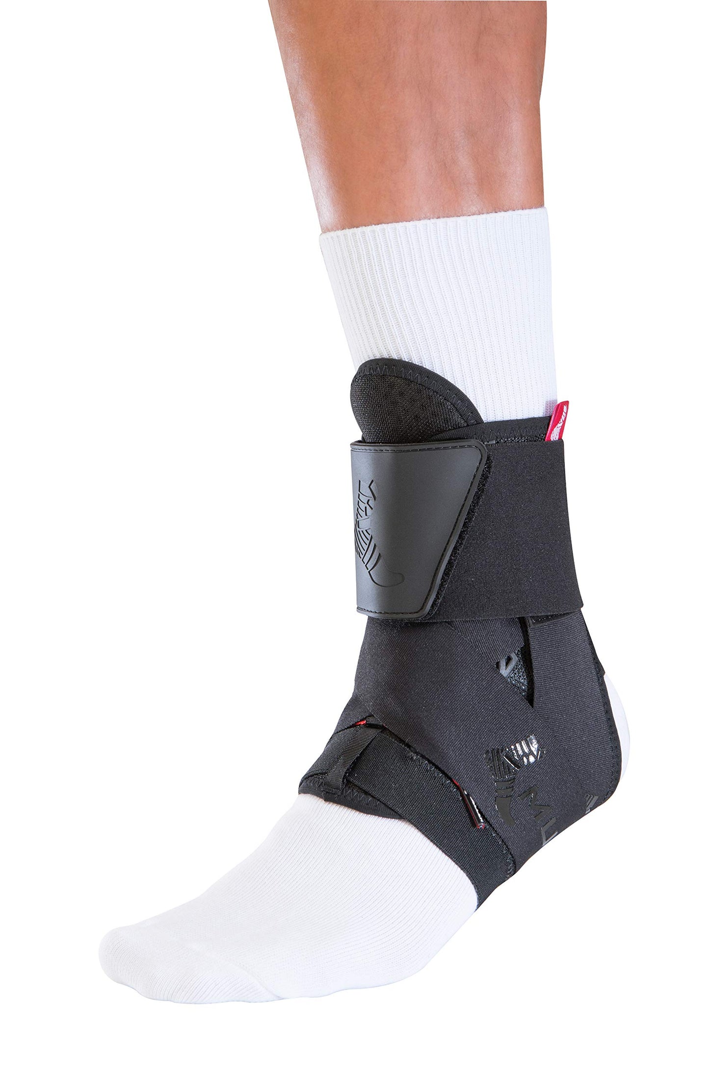 MUELLER Sports Medicine The One Ankle Brace Premium for Men and Women, Ankle Stabilizer for Compression and Pain Relief Support, Ideal for Sprains, Strains, Arthritis, Black, Medium