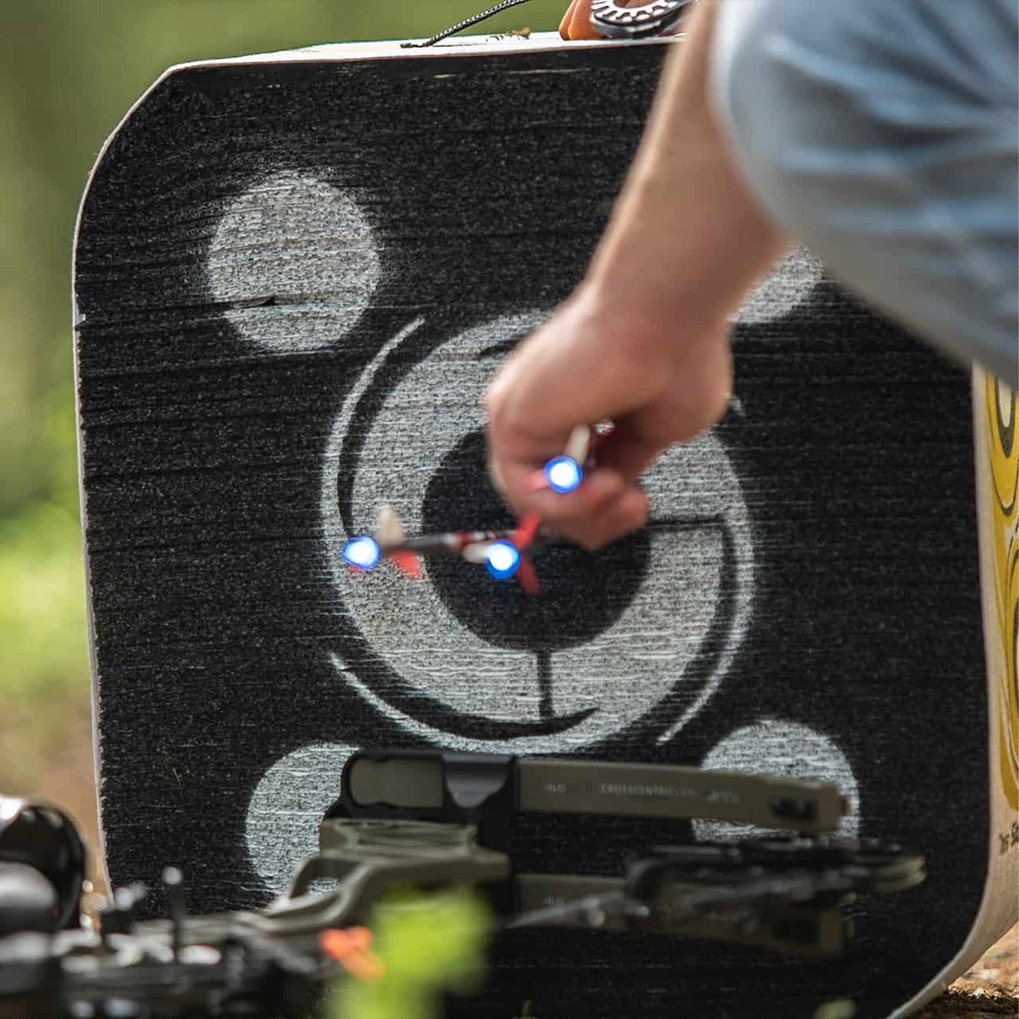 Black Hole 4-Sided Archery Target, 22" x 20" x 11", 300 FPS, Uses Friction Not Force to Stop All Field Points and Broadheads, Open-Face Layered Design, Lightweight and Carry Strap for Portability