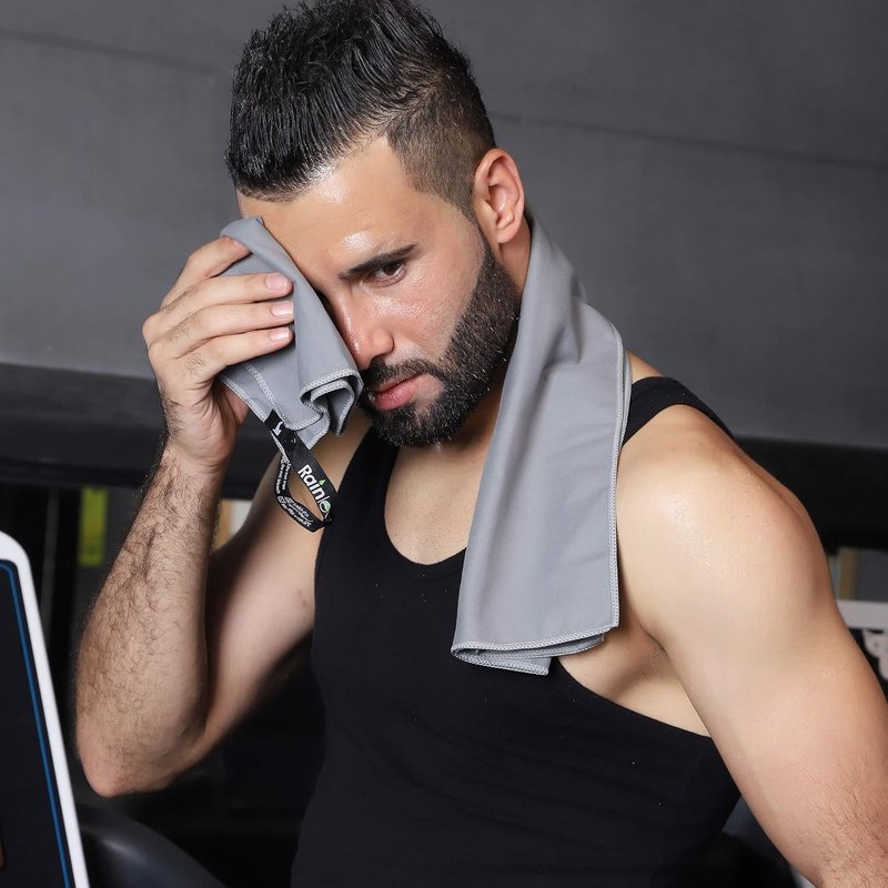 Microfiber Travel Towel - Quick Dry, Super Absorbent & Lightweight | Ideal for Gym, Camping & Beach