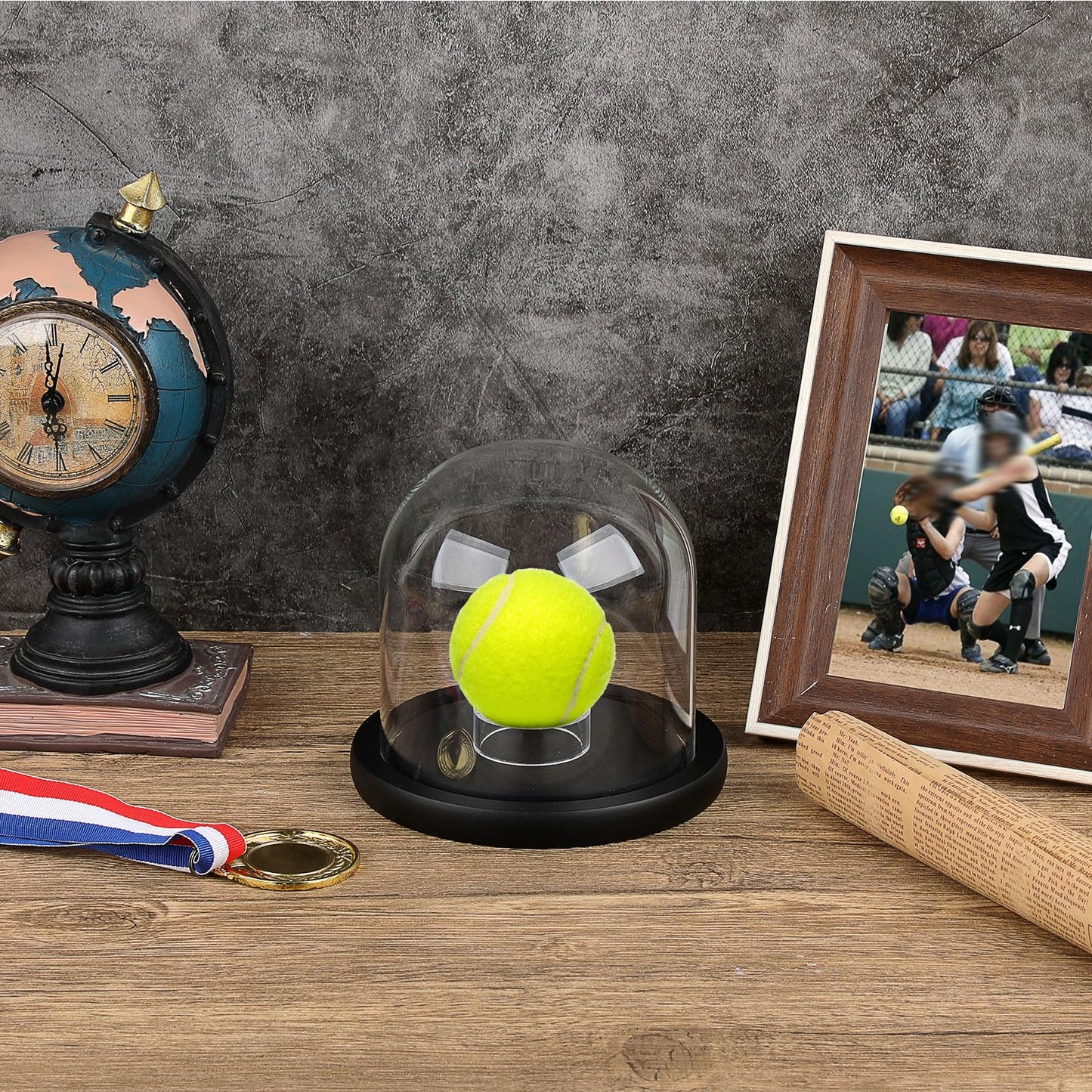 GUSHBIN Softball Display Stand Glass Ball Holder with Acrylic Stand Clear Round Baseball Holder Sport Collection Showcase Box for Tennis Pool Balls Golf Balls