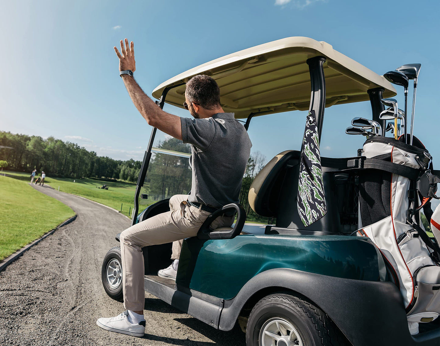 RYL/T Magnetic Golf Towel with Center Cut and Loop Attachment, Strong Magnet Attaches to Anything Metallic, Perfect Golf Bag or Cart Accessory