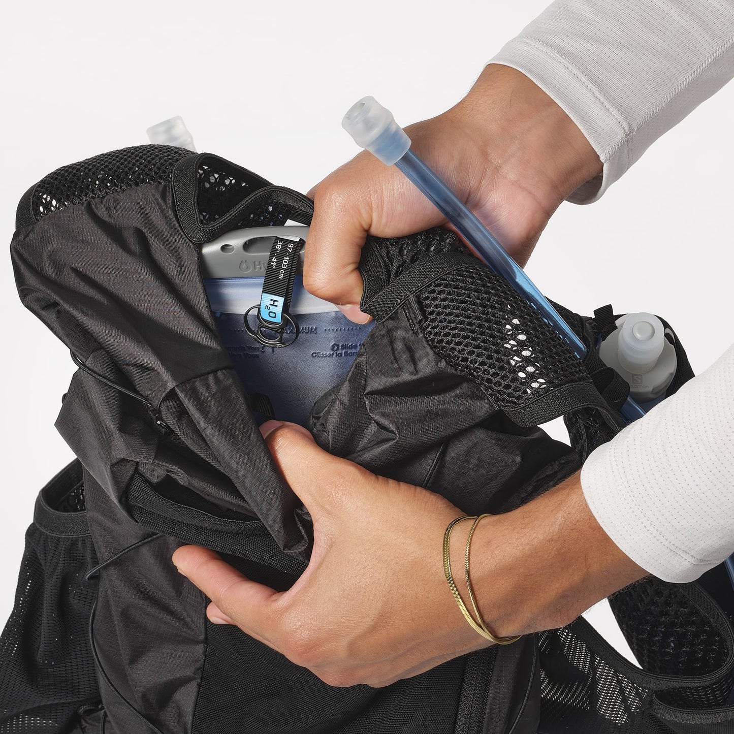 Salomon Unisex Active Skin 12, Hydration & Storage Vest with 500ml Flasks Included - Black / Metal - XS