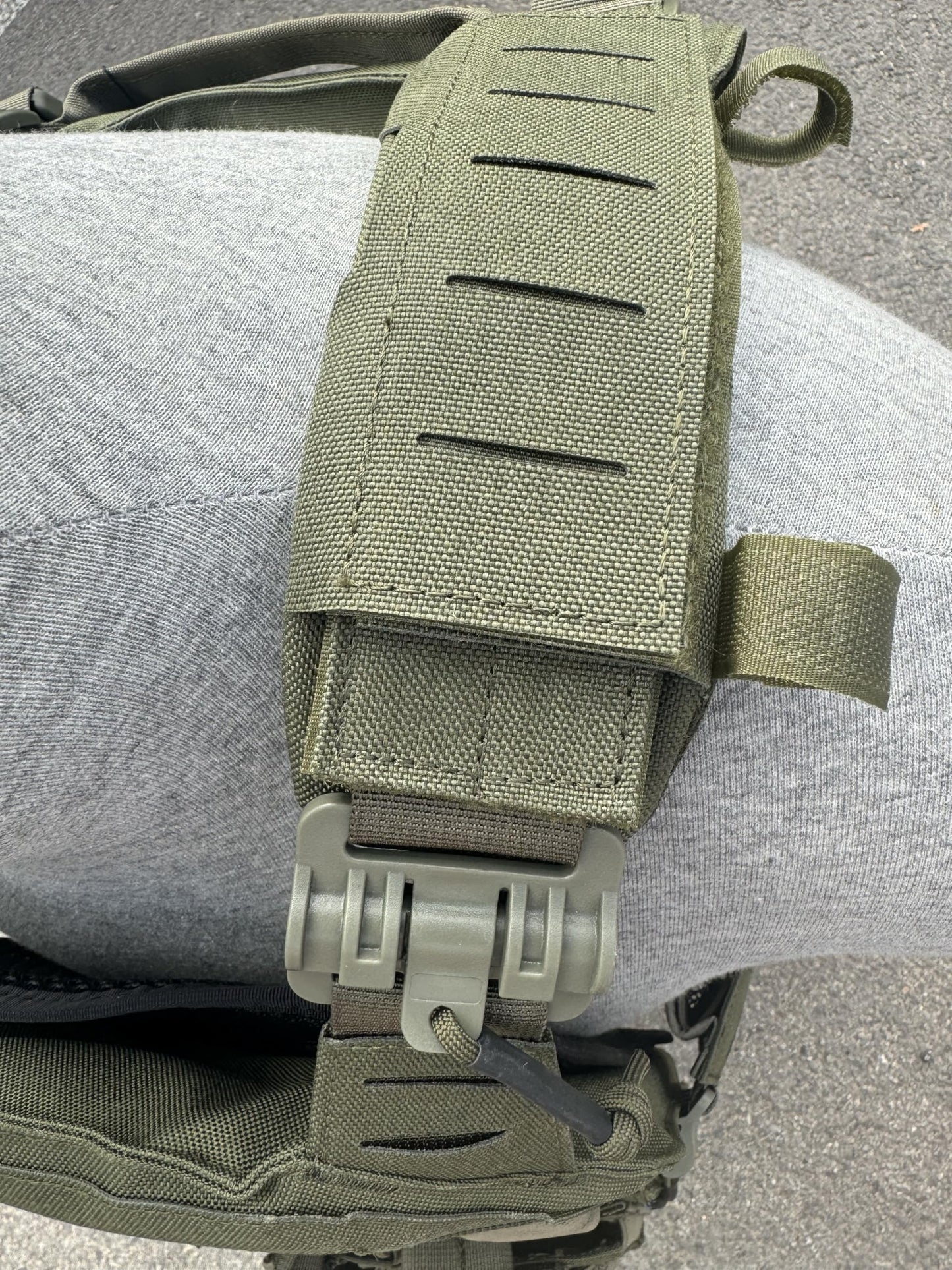 Redemption Crusader 2.0 Molle Quick Release Buckles Vest with Side Cummerbund Pouches and Triple Pouch (OD Green)