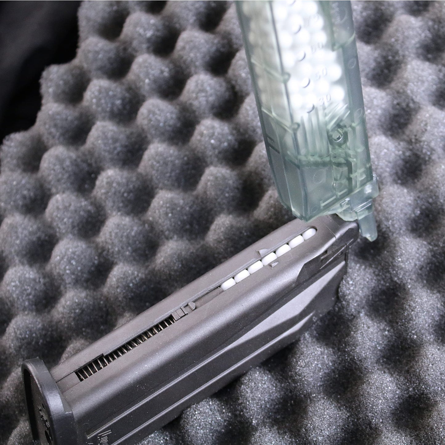 MetalTac Airsoft Speed Loader with Capacity of 100 Bbs