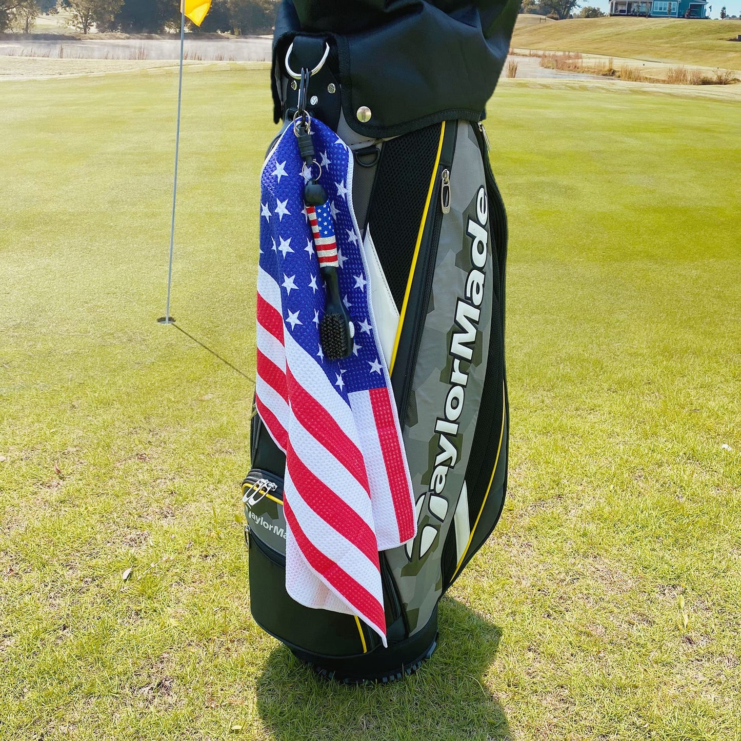 Golf Club Brush and Amercian Flag Golf Towels, Golf Groove Cleaner Cleaning kit, Golf Accessories Cleaner Tool with Strong Magnet Stick to Golf Clubs or Bag
