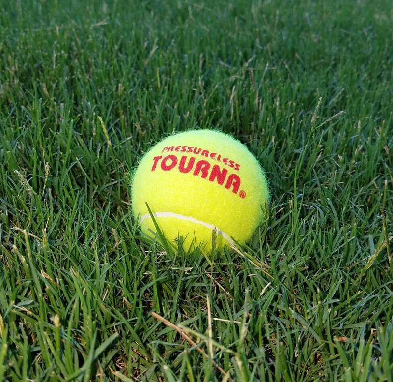 Tourna Mesh Carry Bag of 18 Tennis Balls