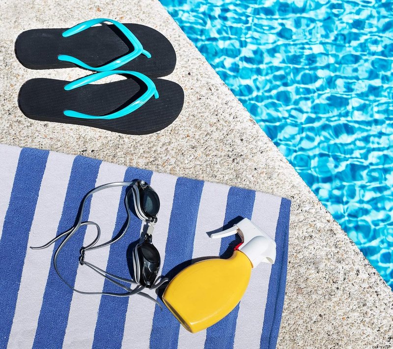 Utopia Beach Towel - 35x70 Inches Jumbo Bath Sheet, 100% Cotton, Highly Absorbent & Quick-Dry | Blue