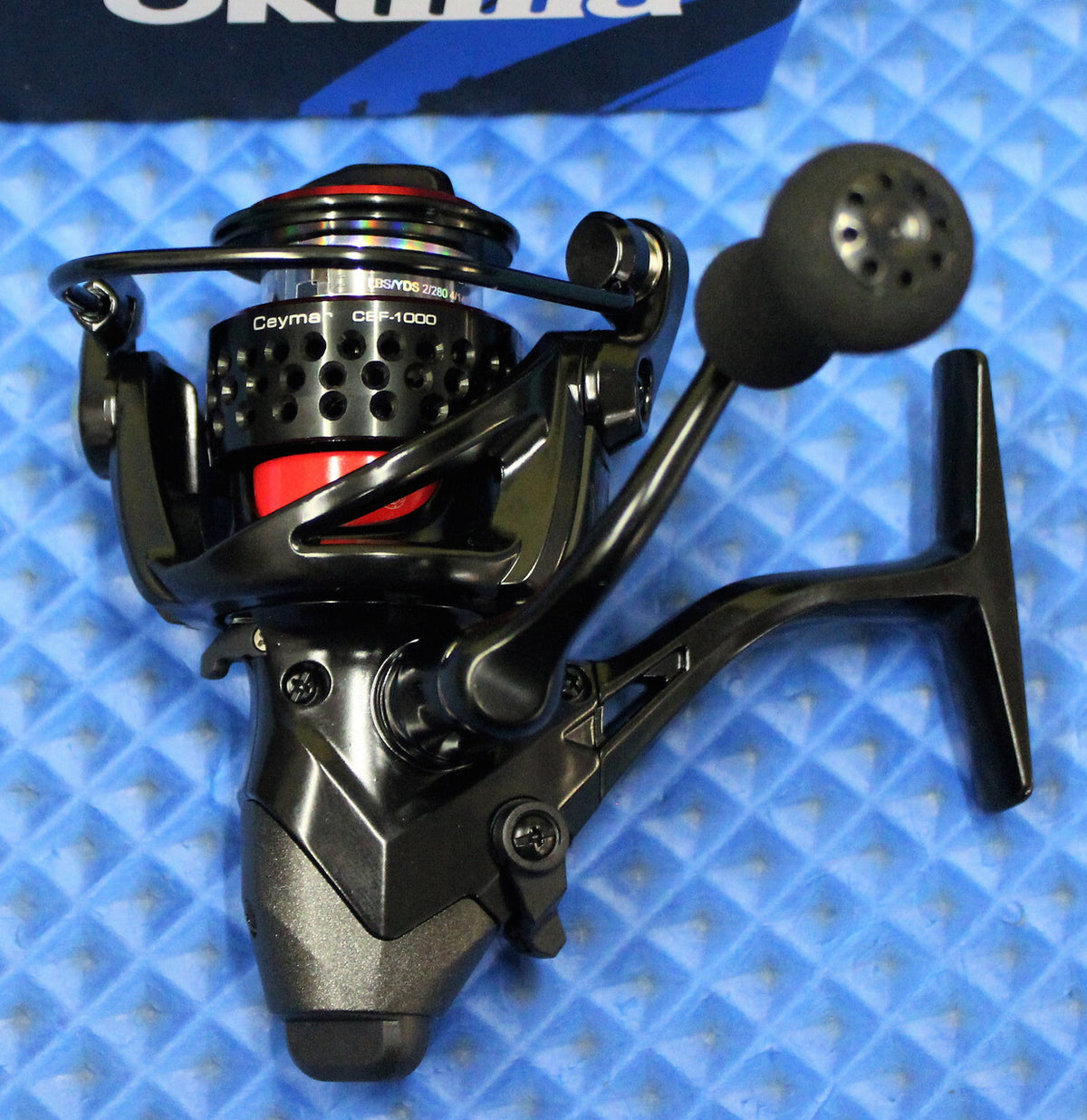 Okuma Ceymar Baitfeeding Spinning Reel - Multiple Sizes