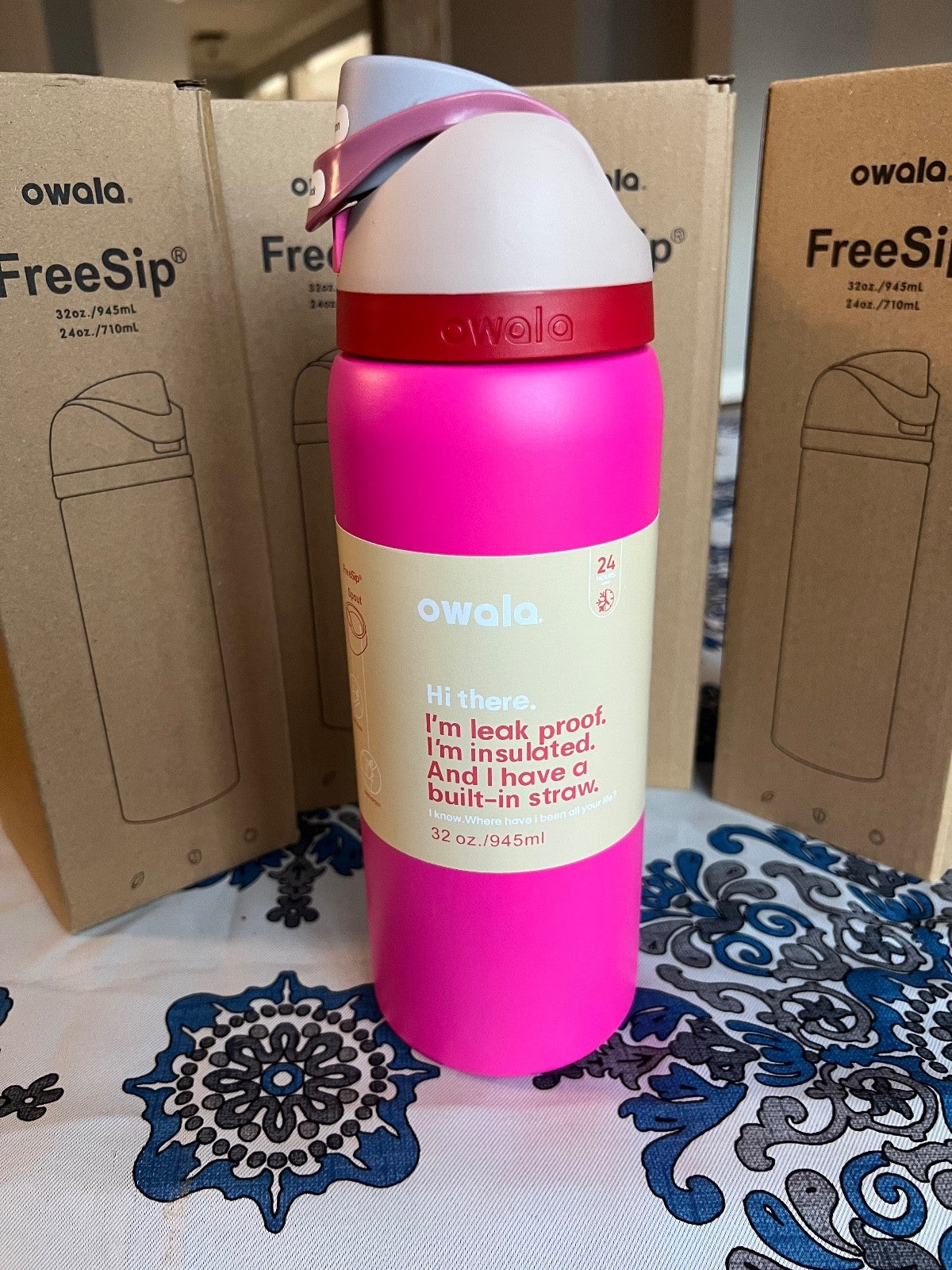 Insulated Stainless Steel Water Bottle - 32oz Hydration Flask with Straw