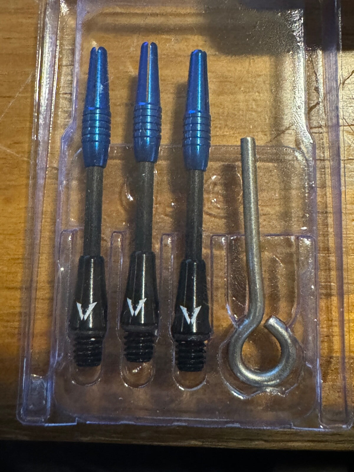 Viper Carbon Fiber Dart Shafts Short 27 mm Blue Tops, 3-Piece Set