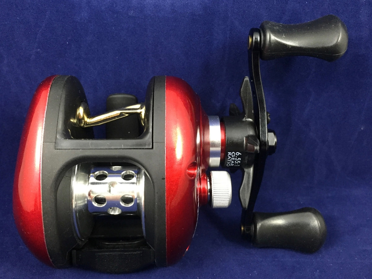 600 Invader Right Hand Baitcasting Reel - Heavy Duty Fishing Reel