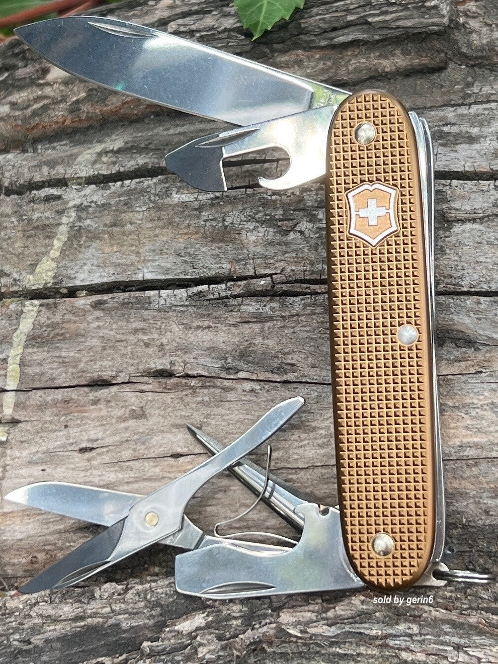 Victorinox Swiss Army Pioneer X Terra Brown Limited Edition Multi-Tool Knife