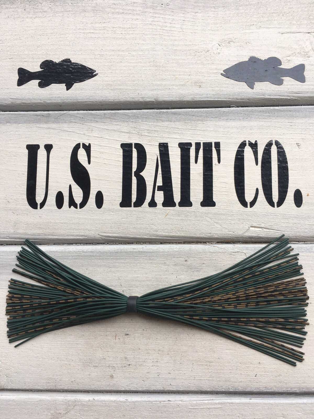 Bass Jig Skirts Living Rubber Lot of 10 Green Craw