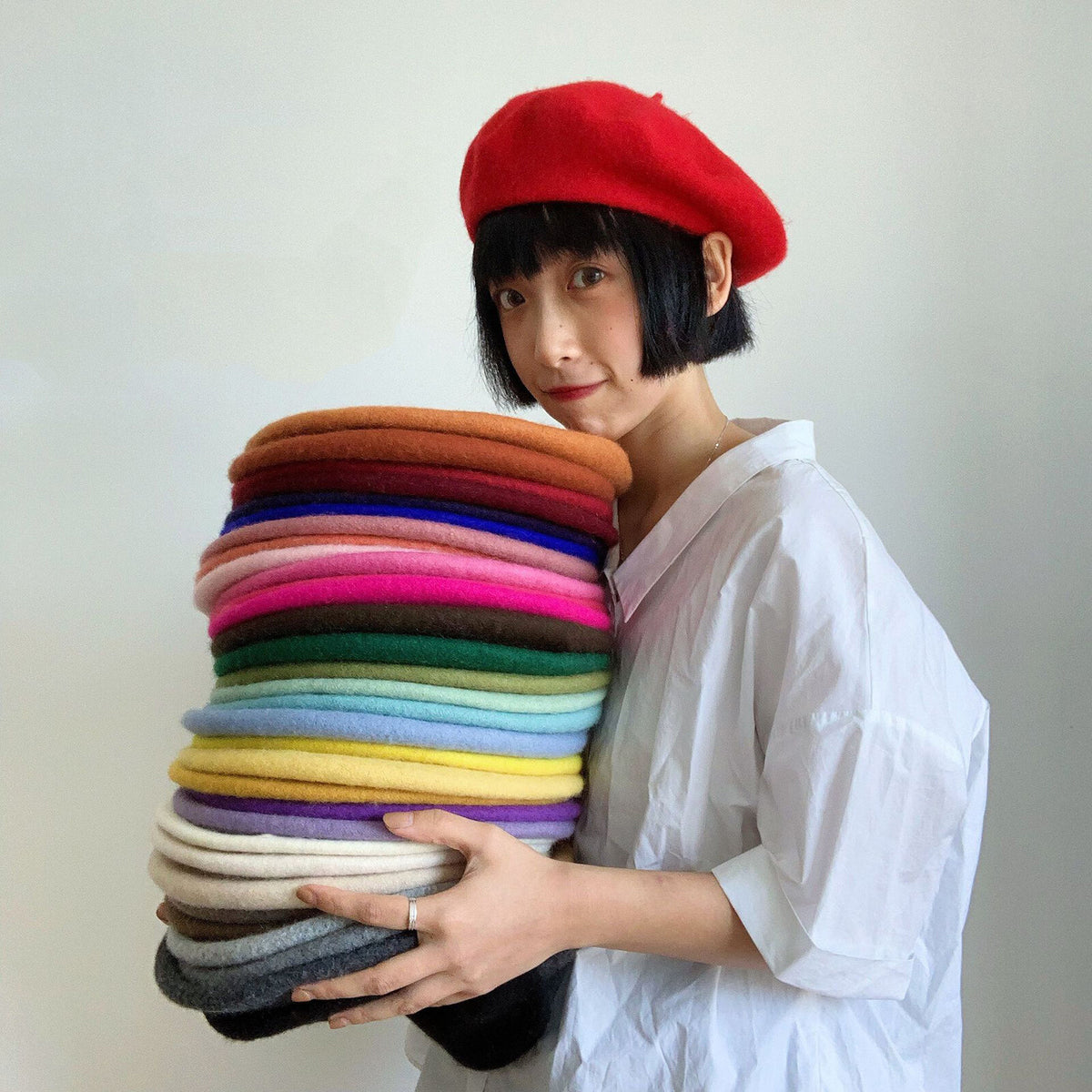 Women Casual Wool Beret Hat - Elegant French Style Solid Color Accessory