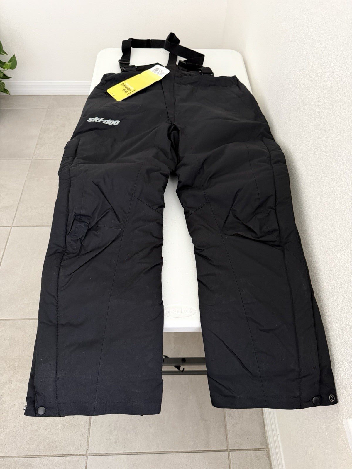 Men's Insulated Snowmobile Highpants with Flotation Technology - Black, Size L