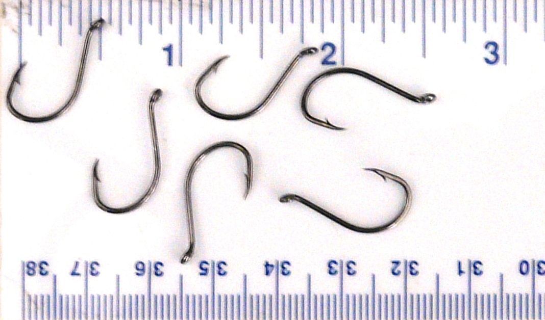 High-Quantity Fish Hooks - Octopus Style, Black Chrome, Sizes 8-1/0