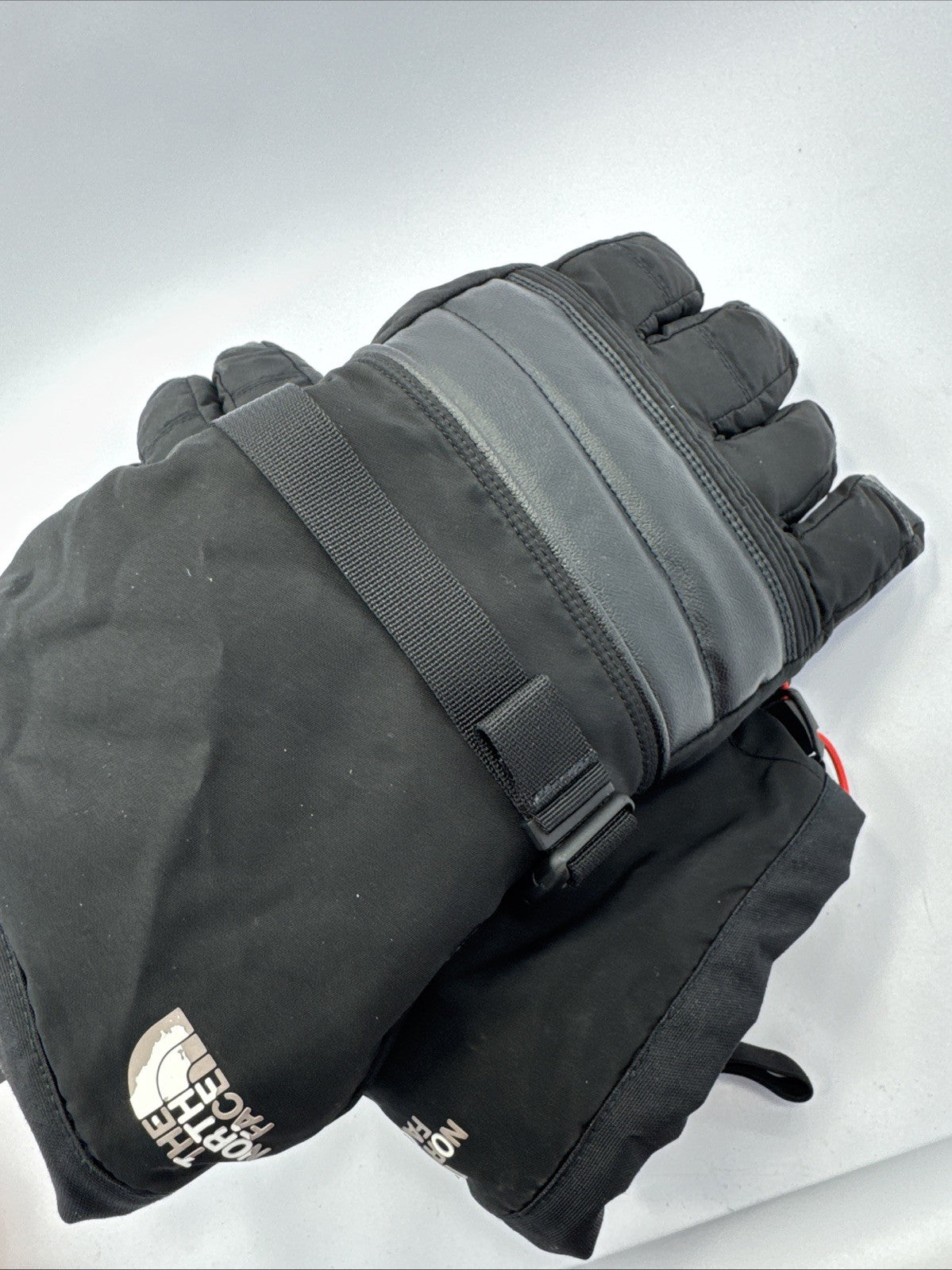 Saucony Unisex Cold-Weather Convertible Mitts Waterproof Touchscreen Gloves