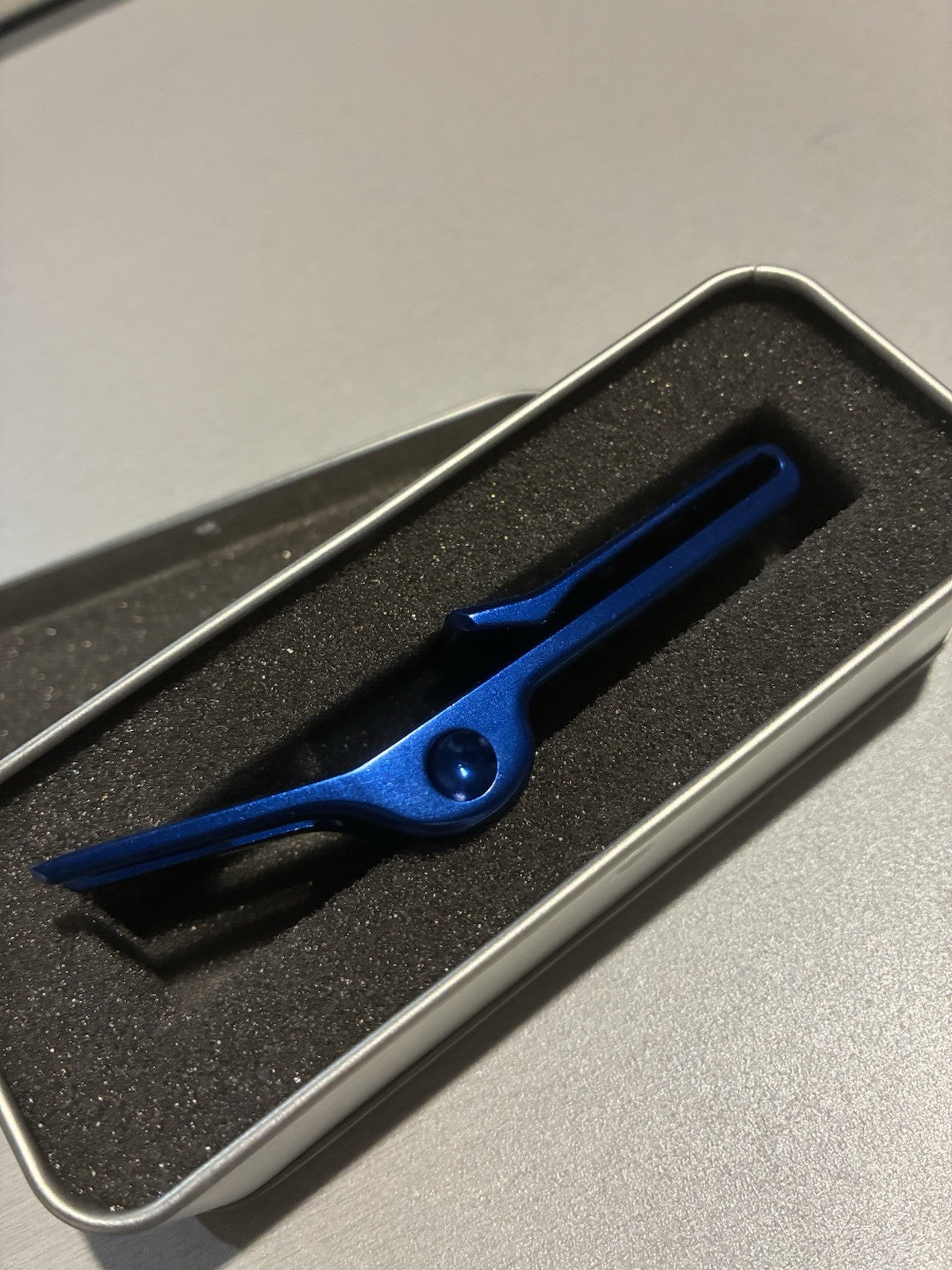 Golf Divot Repair Tool Clip Blue Double Prong for Golfers