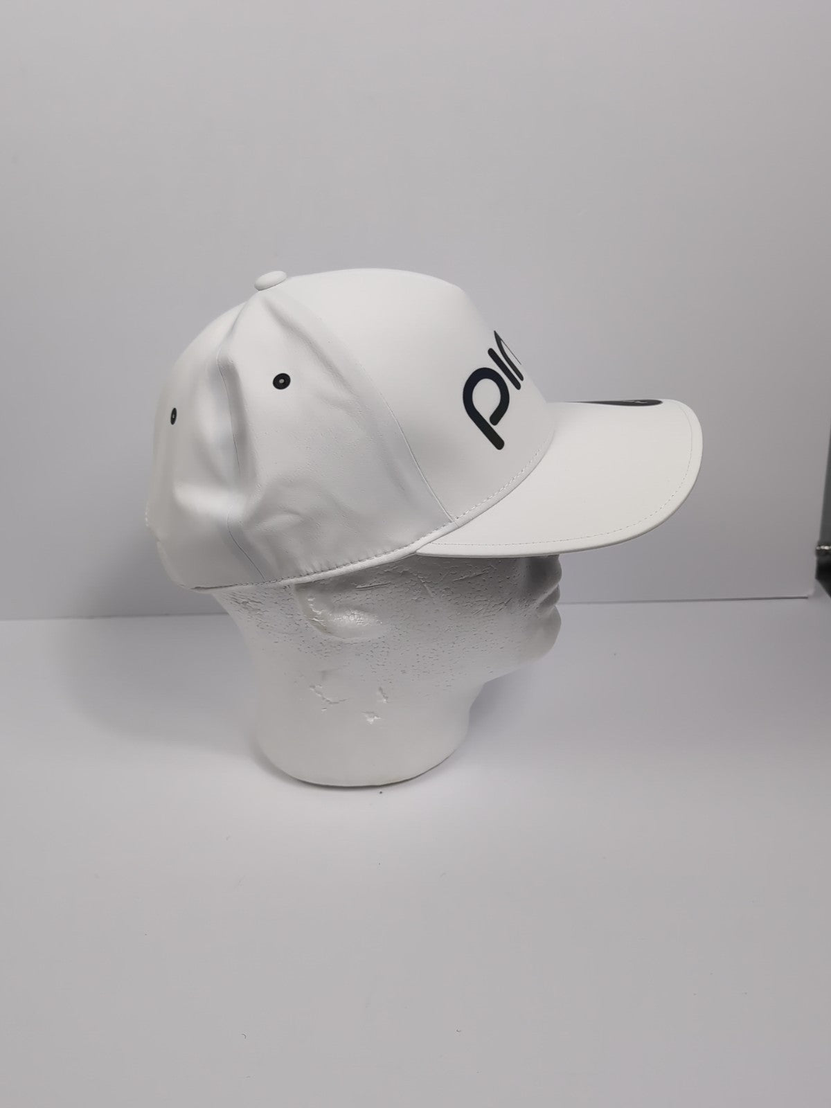 Women's Golf Hat Adjustable White Structured Cap Performance Sun Hat