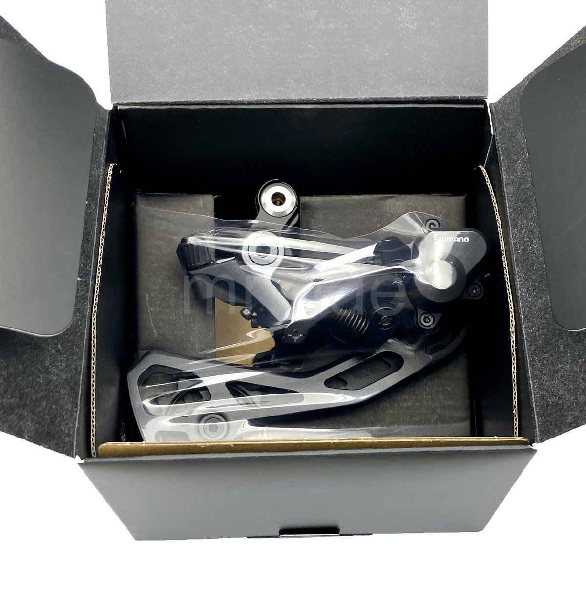 Shimano GRX RD-RX810 11-Speed Bicycle Rear Derailleur with Shadow RD+ Max 34T
