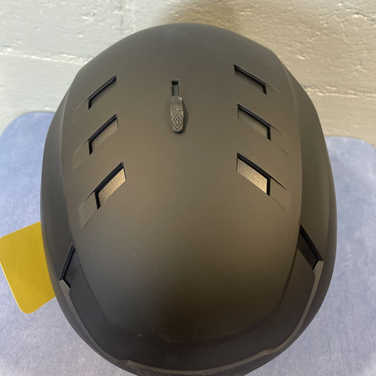 Bluetooth Snow Helmet with Built-in Speakers and Microphone - Size L