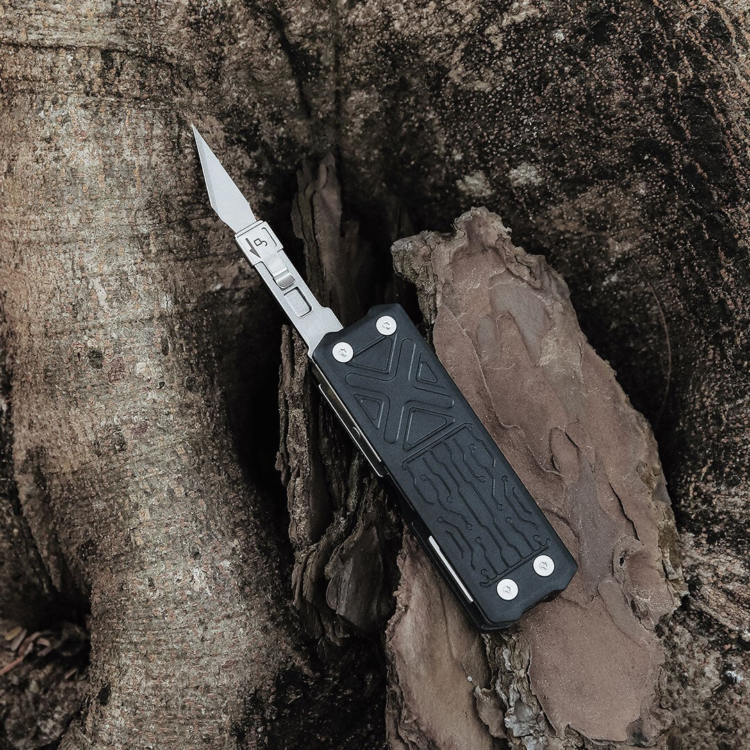 Pocket Multi-Tool with 9 Functions and Black Aluminum Handles, 2.88 Inches