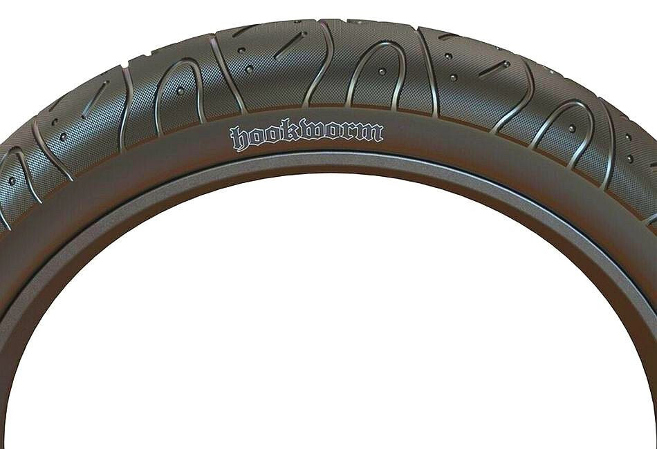26-Inch x 2.5'' Bike Tires Pair - Maxxis Hookworm Urban Mountain