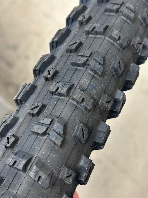 27.5 Inch Mountain Bike Tire Maxxis Rekon Plus Tubeless Ready Folding Tire