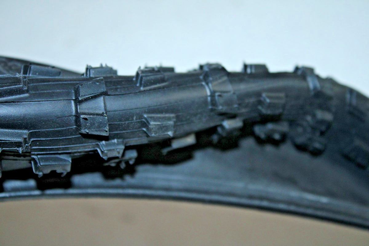 27.5x2.6 Inch MTB Tire - All-Terrain Knobby Bike Tire for Trail Riding