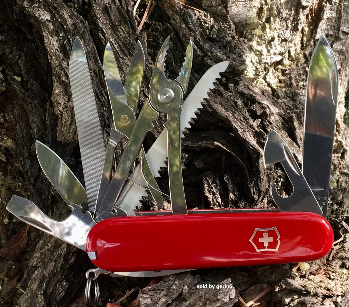 Victorinox Swiss Army Handyman Knife 24 Functions, 91mm, Red