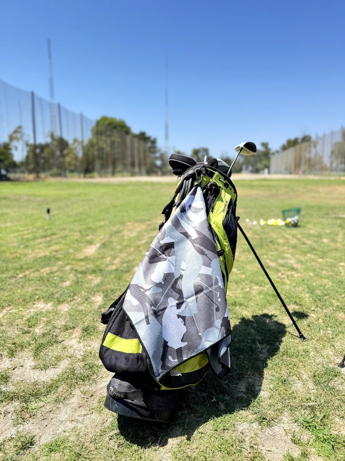 Golf Towel with Clip - Microfiber 34x20 Inch Camouflage Golf Towels
