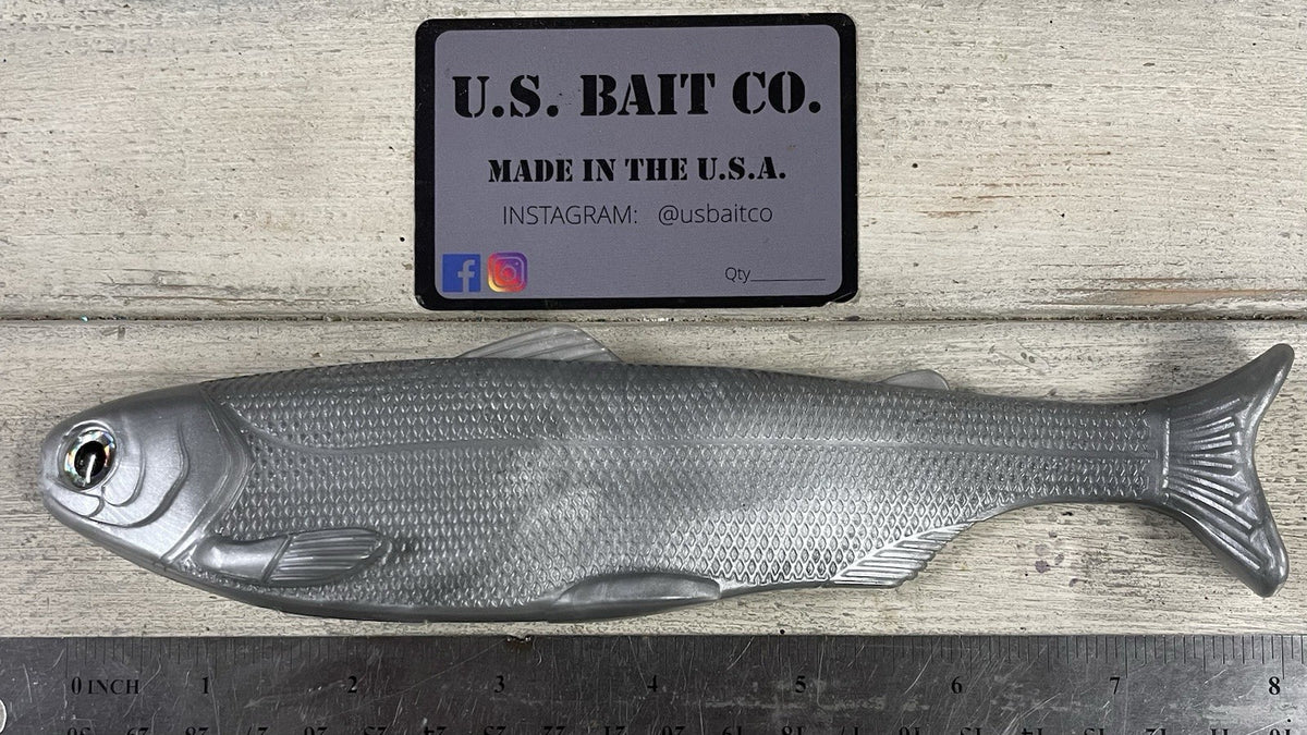 8-Inch Weedless Swimbait Silver Fishing Lure - Slow Retrieve Bait for Bass & Trout
