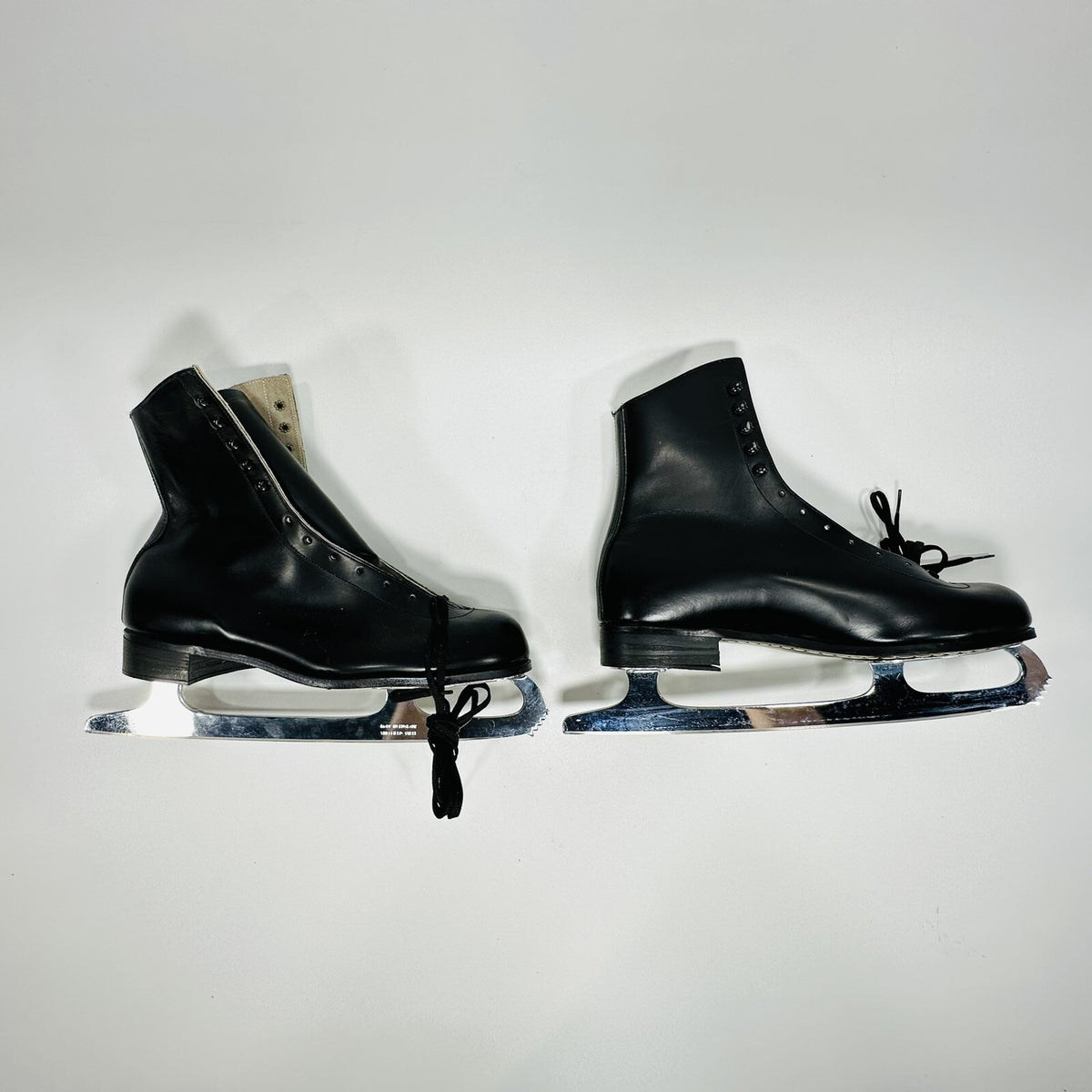 Vintage Black Ice Skates Men's Size 9 with Figure Blades Lake Placid Flyer