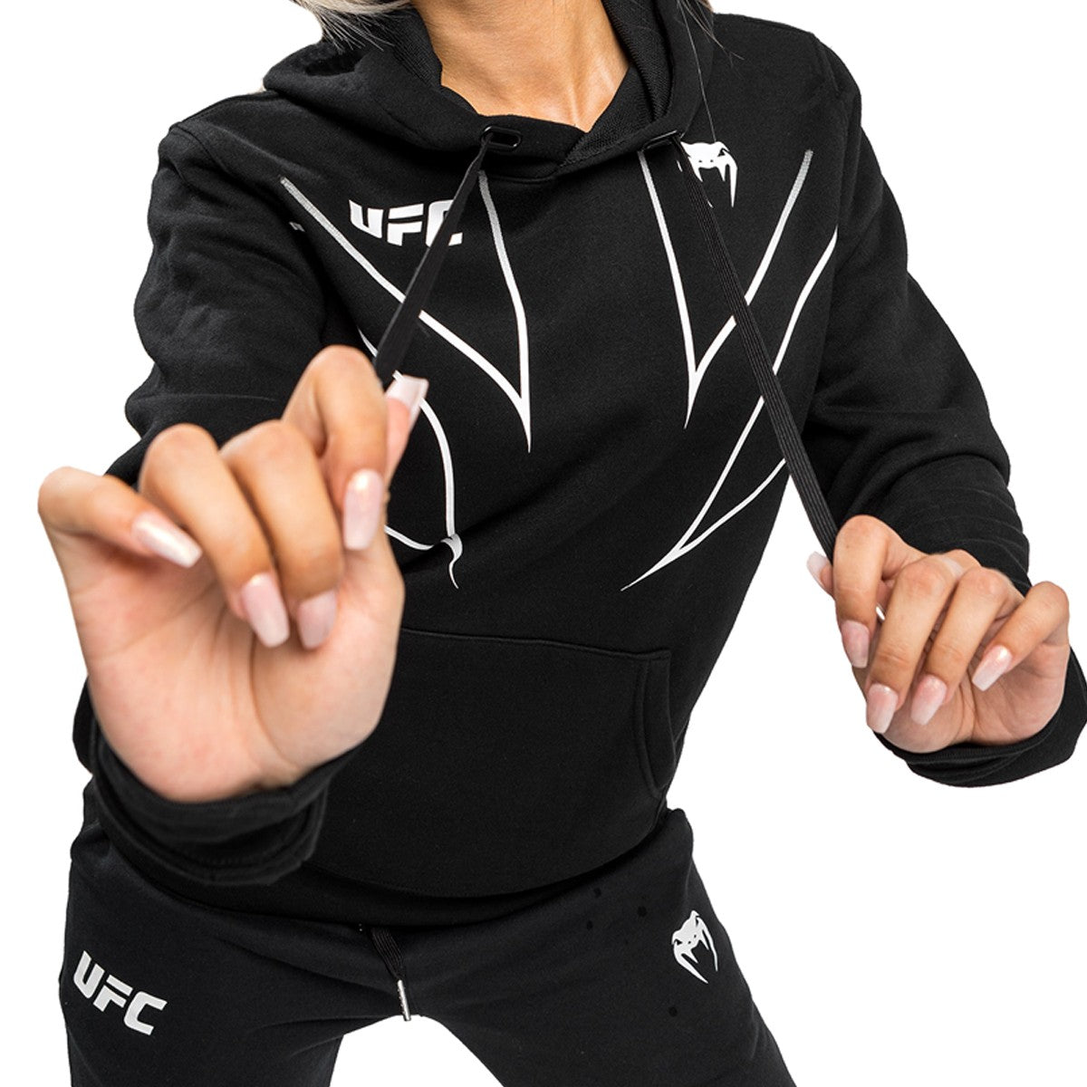 Venum Women's UFC Fight Night 2.0 Replica Pullover Hoodie Small Black