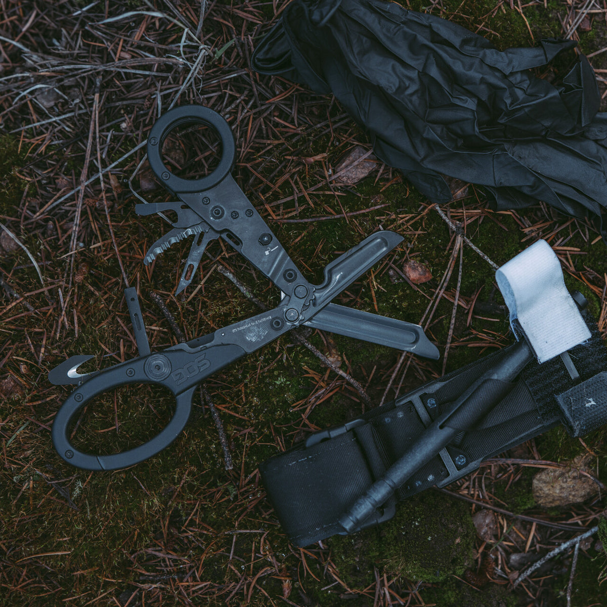 Multi-Tool Shears for First Responders with 11 Components - Stainless Steel & Autoclave Compatible