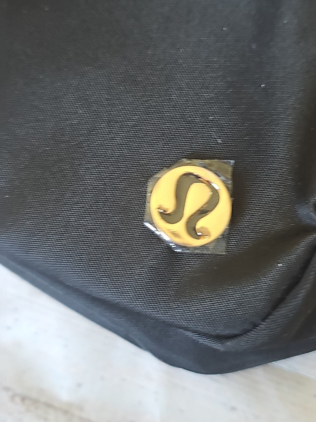 Lululemon Everywhere Waist Belt Crossbody Bag 1L - Black, Gold & White