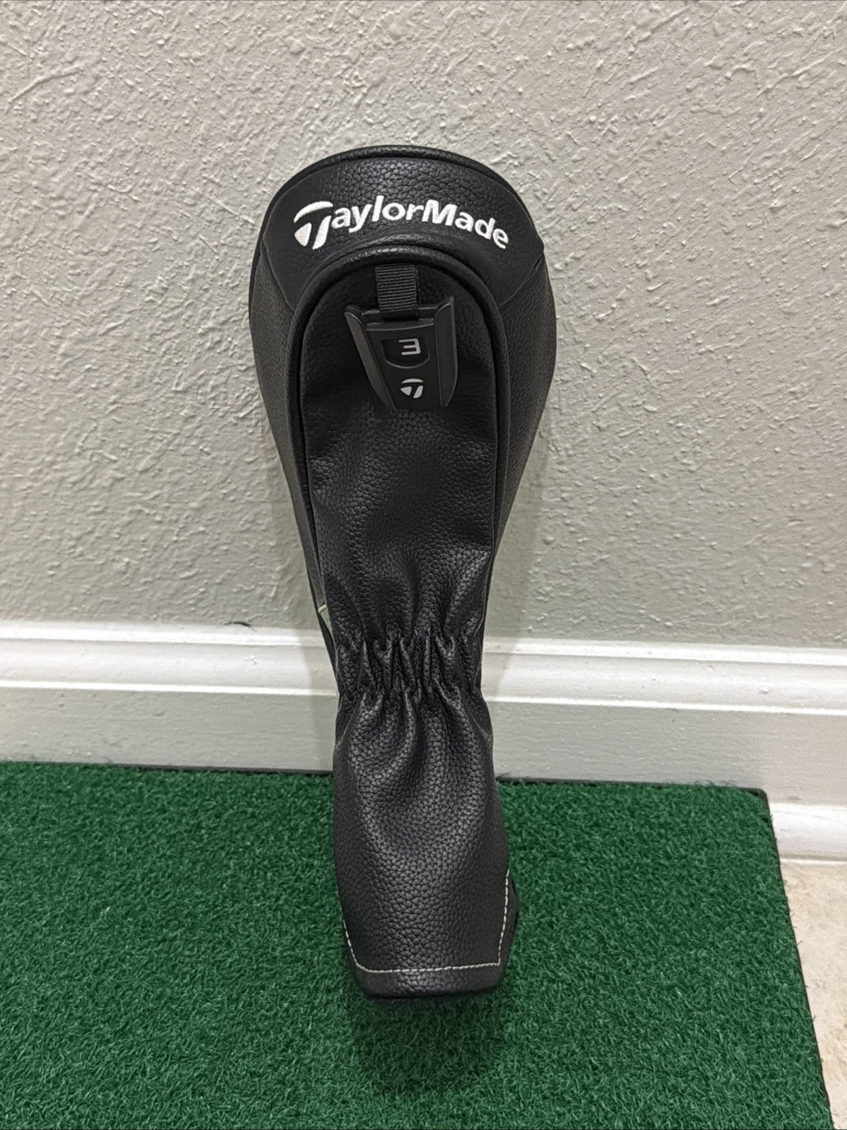 Golf Head Cover for Hybrid Rescue Wood Clubs - TaylorMade QI35