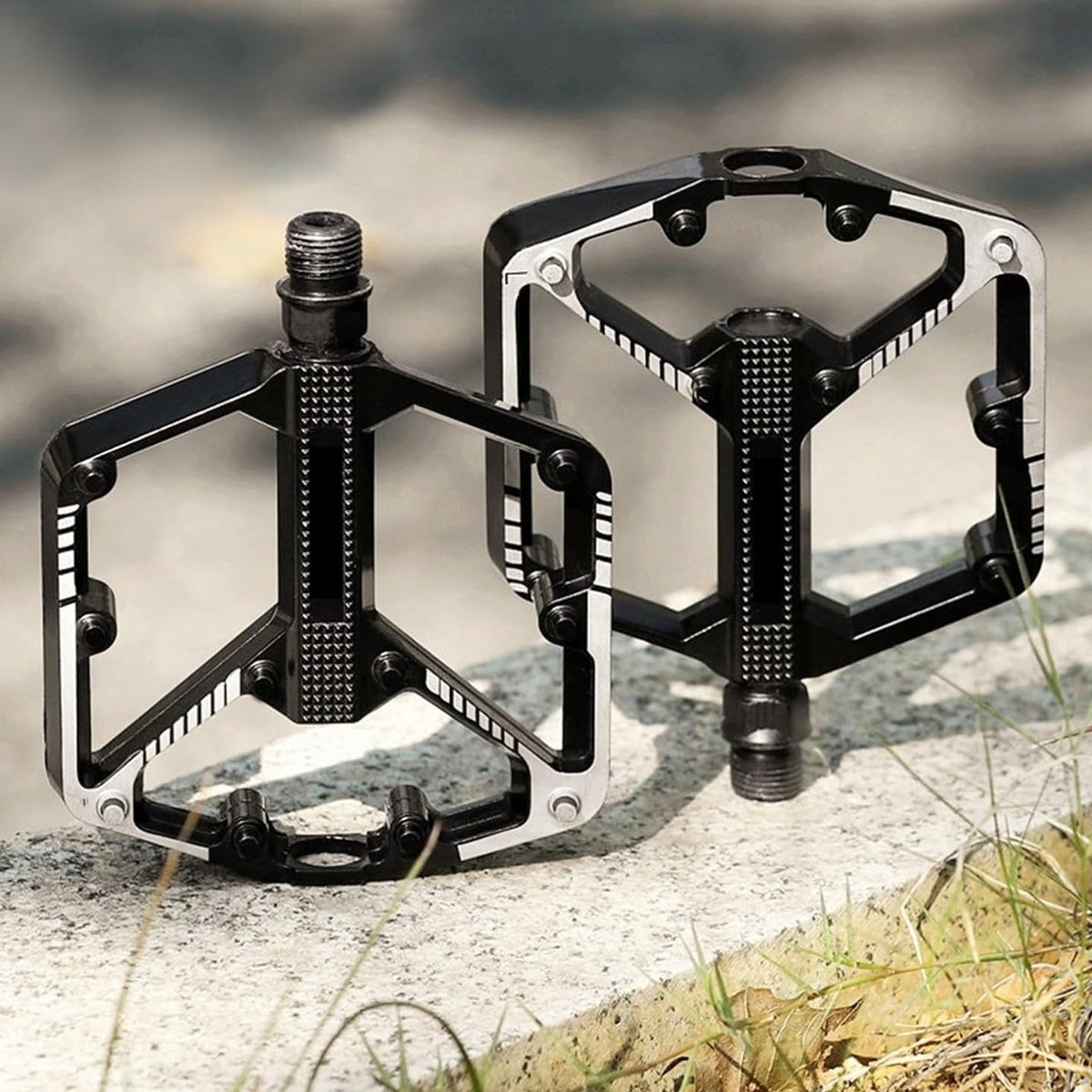 2 Pcs 4-Inch Aluminum Alloy Bike Pedals MTB Road Sealed Bearing
