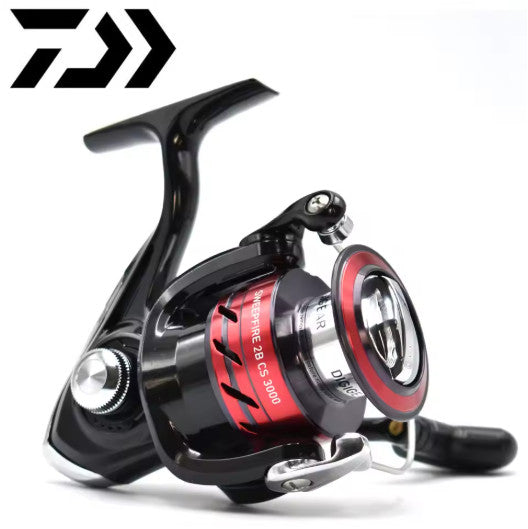 Daiwa Sweepfire CS Spinning Fishing Reel 1500 Series with Free Shipping