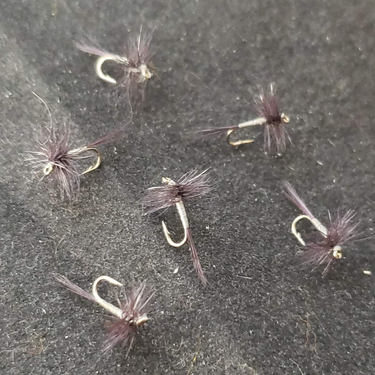 Trout Dry Fly - Blue Dun Size 18 - Custom Tied Fishing Flies