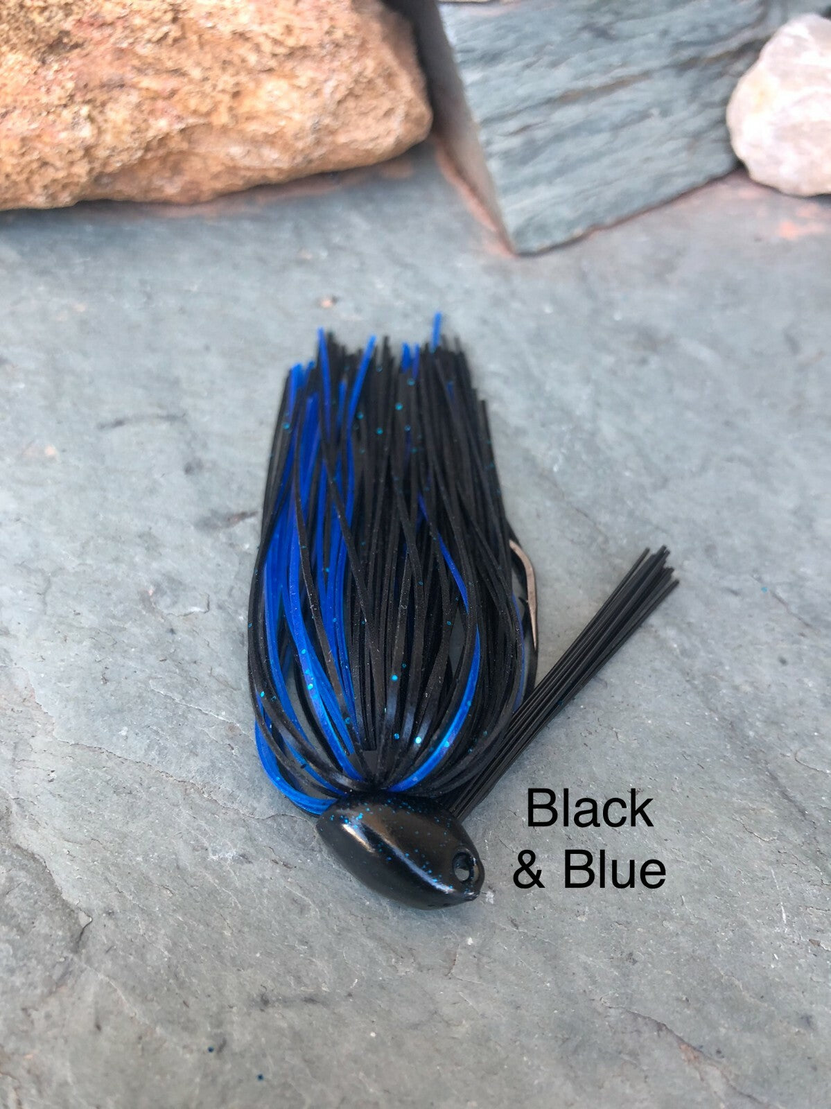 Bass Fishing Jigs Set - Weedless Flipping Jigs for Heavy Cover, Multiple Colors & Weights