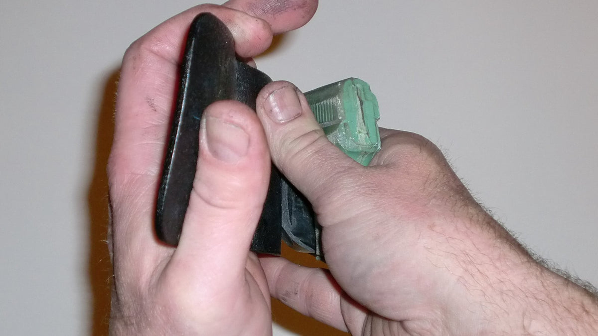 Concealed Wallet Holster for .32 & .380 Pistols - Fits Seecamp