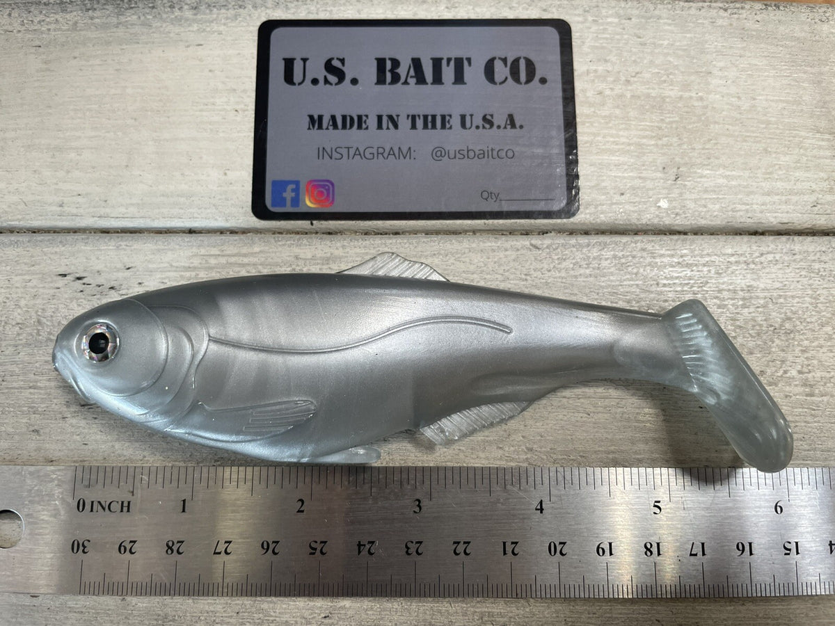 6-Inch Silver Weedless Swimbait for Freshwater Fishing - Lot of 1