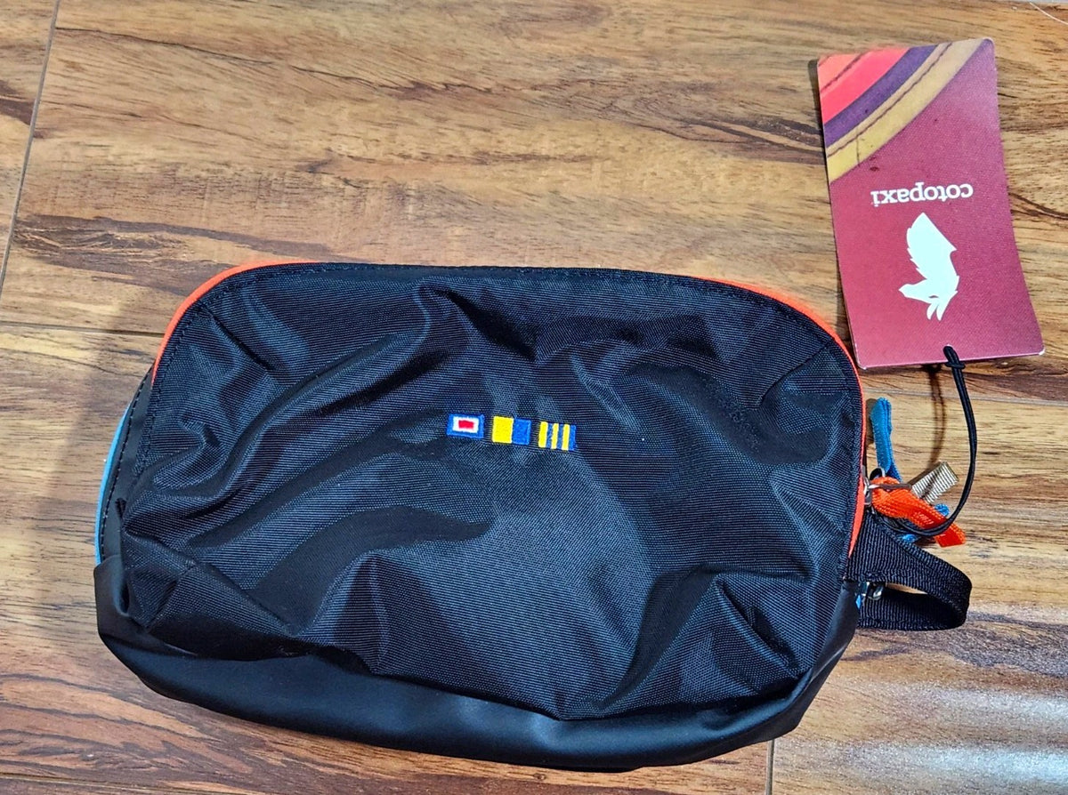 Unisex Hiking Waist Pack with Multicolor Zippers - Black, 1 Pocket