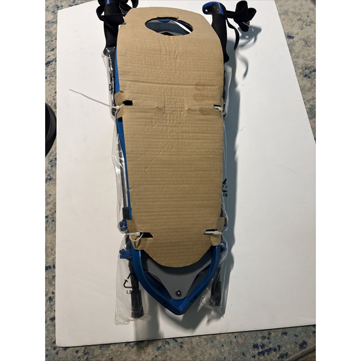 Pro Snowshoe Kit with Sawtooth Grip Poles and Carry Bag - New