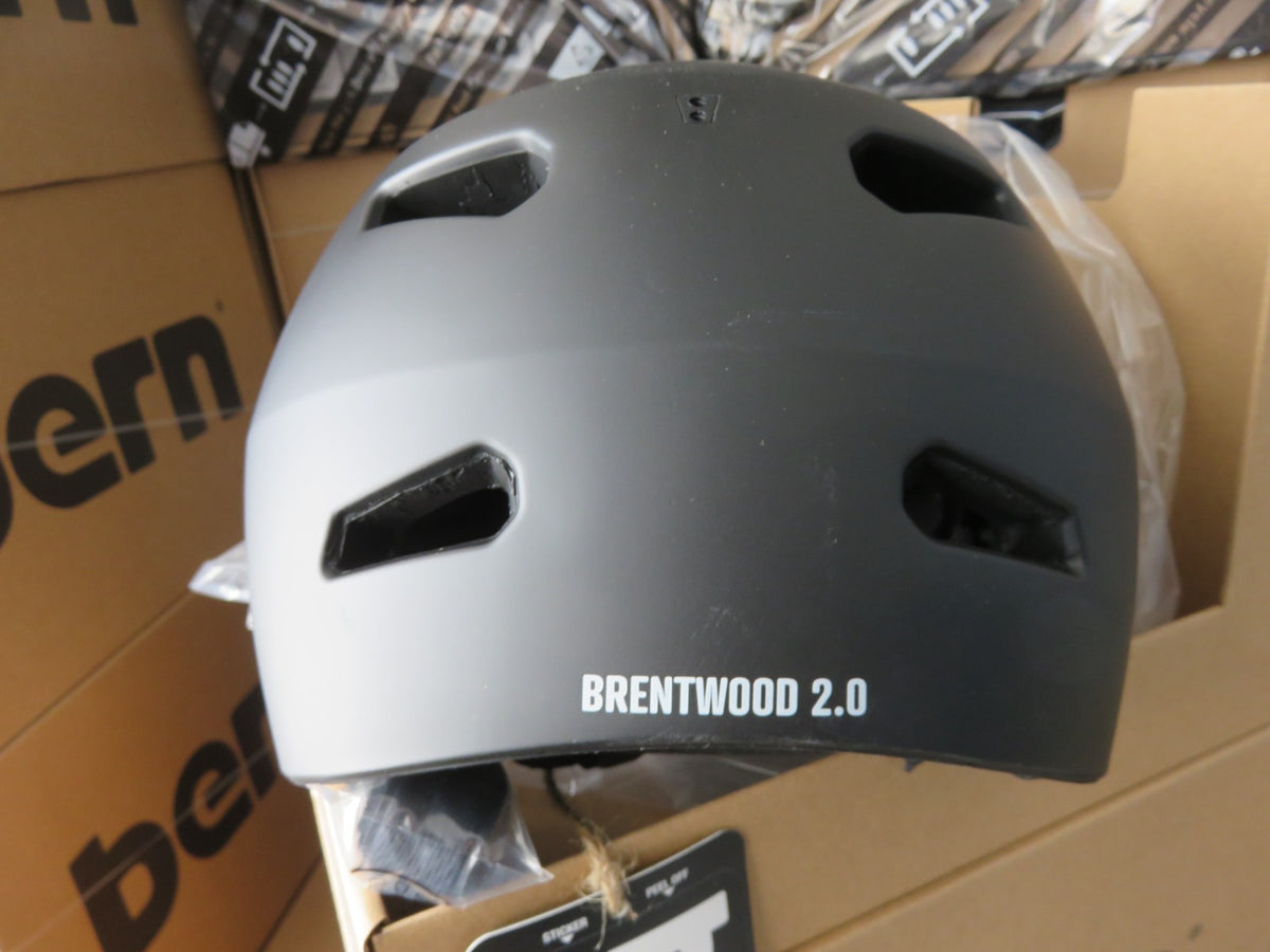 Bern Brentwood 2.0 Bicycle Helmet Medium Matte Black with Vents & Removable Visor