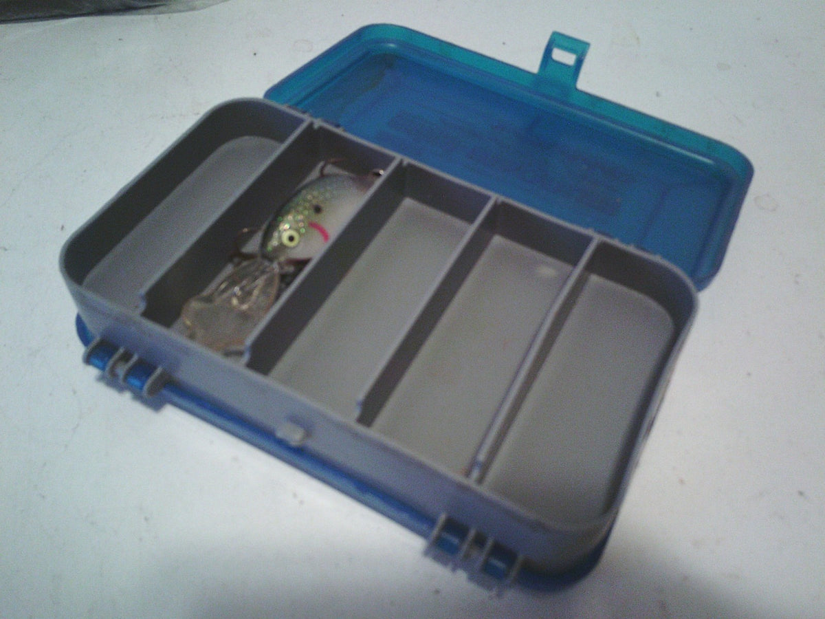 Fishing Tackle Box with 19 Vintage Lures & Roto Case - Free Shipping
